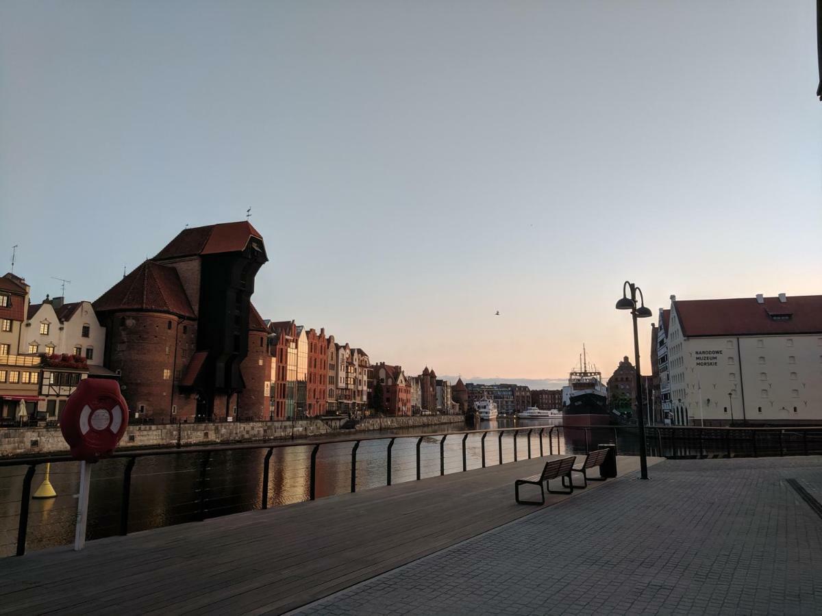 3-Rooms Apartment With Balcony By The Oldtown Gdansk Exterior foto